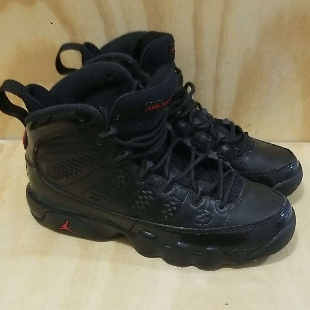 Air Jordan 9 Retro Bred US Women's sz 6 ,EU 36.5